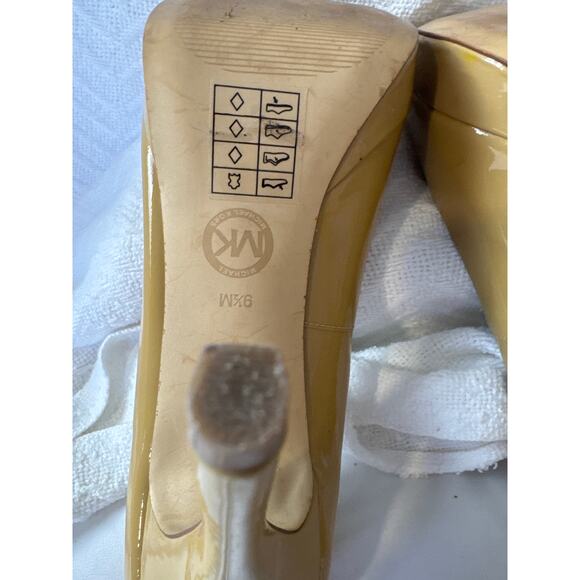 Michael Kors Peep Toe Platform Pumps Women’s 9.5M Patent Nude Heels - Picture 6 of 7